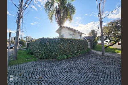 47_photo/94dce5082f.4b1885837c1b9428-ATLAS-0c66b868-4f8a-4322-a941-cd0459ce27ca.jpg de casa para alugar com 4 quartos, 318m² em Cristo Rei, Curitiba