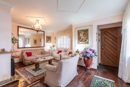 6_photo/94dce508d7.445c0bca81181d7a-ATLAS-e66d9b8e-44e1-4e06-985a-75a7f0f3f948.jpg de casa à venda com 4 quartos, 330m² em Capão da Imbuia, Curitiba