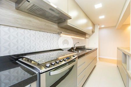 4_photo/94dce508f5.751bca41ac608a7d-ATLAS-29857dbf-2a2f-47bf-87ad-7e531ba80175.jpg de apartamento à venda com 2 quartos, 73m² em Capão da Imbuia, Curitiba