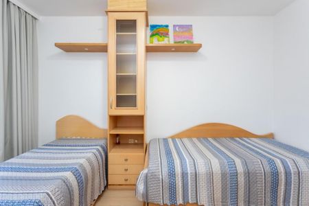 12_photo/94dce50919.7b56d0c17c64b4da-ATLAS-9354973a-ee49-42e3-8b78-81595bf406a8.jpg de casa à venda com 3 quartos, 244m² em Capão da Imbuia, Curitiba