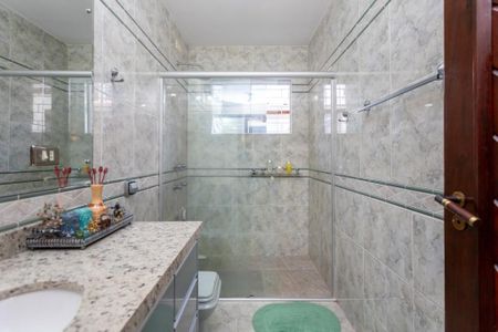 20_photo/94dce50919.c73b78bac5a2f3b6-ATLAS-7d79889e-4c42-4ad9-a63a-da66e9658b4c.jpg de casa à venda com 3 quartos, 244m² em Capão da Imbuia, Curitiba