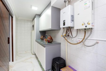 17_photo/94dce50919.c73b78bac5a2f3b6-ATLAS-c26f1cd2-53a1-4d44-a8ba-fd49dcf87fcb.jpg de casa à venda com 3 quartos, 244m² em Capão da Imbuia, Curitiba