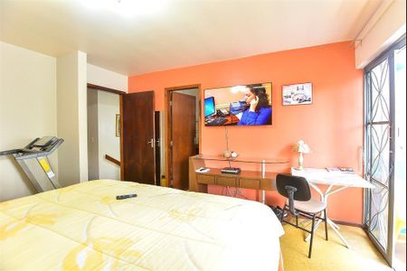 4_photo/94dce5092b.99e118321cc7b880-ATLAS-5d187274-bbb1-4faa-895a-e9c90cd6e366.jpg de casa à venda com 3 quartos, 115m² em Capão da Imbuia, Curitiba