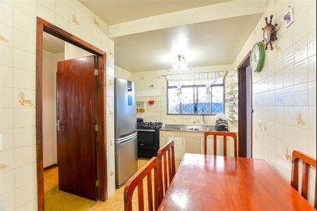 9_photo/94dce5092b.99e118321cc7b880-ATLAS-e55287e3-b191-4f50-bf0e-e2d8b079564e.jpg de casa à venda com 3 quartos, 115m² em Capão da Imbuia, Curitiba