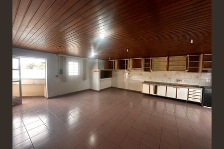 7_photo/94dce5099f.5afd90b9c05d4dec-ATLAS-dbef6091-78d5-47e6-a90e-6a3b74cce47f.jpg de casa à venda com 5 quartos, 610m² em Capão da Imbuia, Curitiba