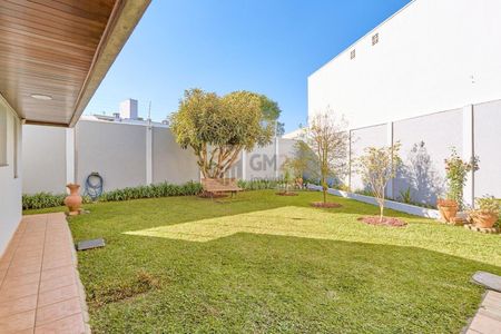 8_photo/94dce50a57.e3da74daae84817a-ATLAS-19052f96-0fa3-4e12-a9f3-175f8d033b51.jpg de casa à venda com 3 quartos, 474m² em Capão da Imbuia, Curitiba