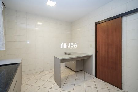 11_photo/94dce50c0b.32a8019b0364636a-ATLAS-507fa00a-524c-4c14-92be-f8a3427b9f3e.jpg de casa para alugar com 3 quartos, 148m² em Cajuru, Curitiba