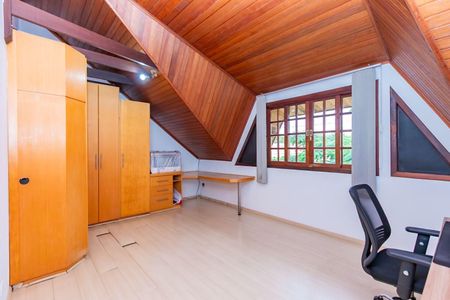 23_photo/94dce50c0b.9612c2c0390caf5f-ATLAS-ba68ee04-c044-40ef-87f6-93272b8a3da4.jpg de casa à venda com 5 quartos, 262m² em Cajuru, Curitiba