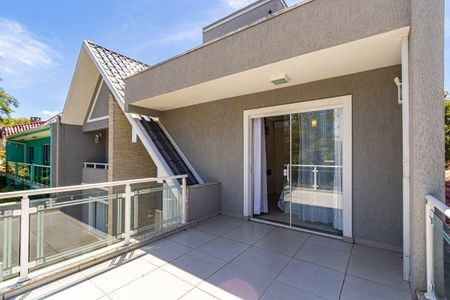 28_photo/94dce50d0b.7980aed8fa71c73b-ATLAS-44f86c4d-89d1-4efe-bbd9-e92de2b0d2d3.jpg de casa à venda com 3 quartos, 188m² em Cajuru, Curitiba