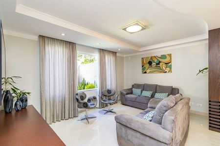 7_photo/94dce50d0b.7980aed8fa71c73b-ATLAS-d512becd-927e-49ed-b6c1-cc855daf9cbd.jpg de casa à venda com 3 quartos, 188m² em Cajuru, Curitiba