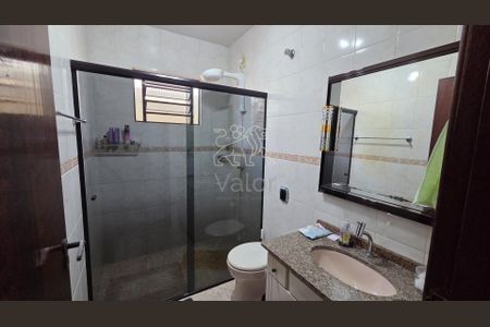 13_photo/94dce50d83.210363f7da379e19-ATLAS-5fb3ea06-87ba-4b15-9dc7-73281923439e.jpg de casa à venda com 4 quartos, 240m² em Cajuru, Curitiba