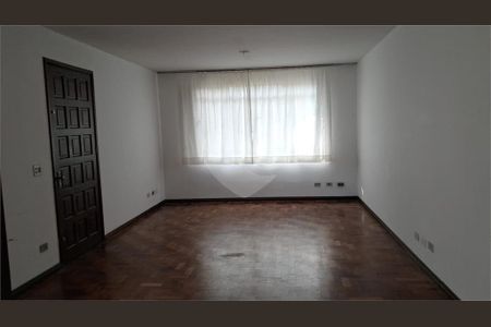 2_photo/94dce50db3.c73b78bac5a2f3b6-ATLAS-4fb028f1-3ca6-4dc5-ab20-b06b7e118380.jpg de casa à venda com 3 quartos, 203m² em Cajuru, Curitiba