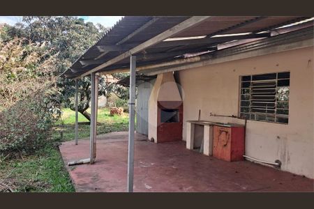 4_photo/94dce50db3.c73b78bac5a2f3b6-ATLAS-d93f7ac6-5964-4d02-bb27-7cd327901acc.jpg de casa à venda com 3 quartos, 203m² em Cajuru, Curitiba