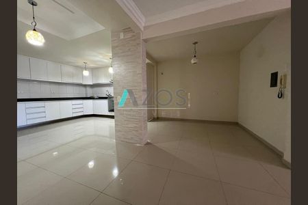 3_photo/94dce50e51.ceff8192393c33de-ATLAS-4cd20820-dec1-4b68-b303-bc26dc4d3d64.jpg de casa à venda com 3 quartos, 180m² em Cajuru, Curitiba