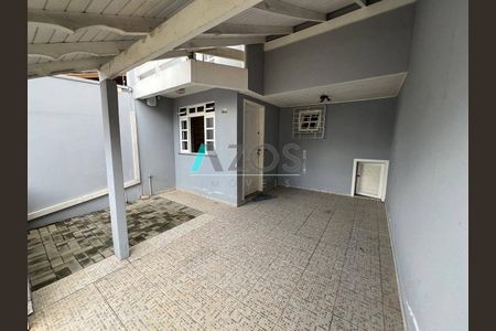 12_photo/94dce50e51.ceff8192393c33de-ATLAS-6f2f24ee-3a68-46e8-9477-7bccc9919462.jpg de casa à venda com 3 quartos, 180m² em Cajuru, Curitiba