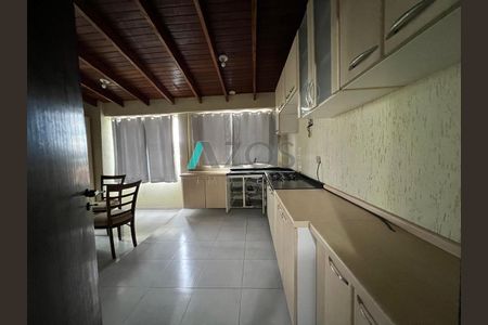 15_photo/94dce50e51.ceff8192393c33de-ATLAS-7e2b37aa-e94a-4479-bfb1-b88d3f36fee8.jpg de casa à venda com 3 quartos, 220m² em Cajuru, Curitiba