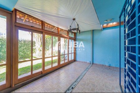 37_photo/94dce50ea7.e8a0ff3923ec2af0-ATLAS-590a288c-6765-42f8-aac7-1a53dffed109.jpg de casa à venda com 3 quartos, 203m² em Cajuru, Curitiba