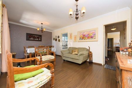 12_photo/94dce50ea7.e8a0ff3923ec2af0-ATLAS-5a3b4c63-bf2a-4f01-a4cf-0fec3e823bae.jpg de casa à venda com 3 quartos, 203m² em Cajuru, Curitiba