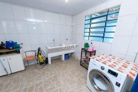 39_photo/94dce50ea7.e8a0ff3923ec2af0-ATLAS-5ed1d9cb-b14e-4a9a-b2d9-2e155e4c7e3b.jpg de casa à venda com 3 quartos, 203m² em Cajuru, Curitiba