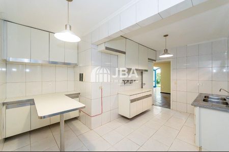 33_photo/94dce50ea7.e8a0ff3923ec2af0-ATLAS-c88e475a-aba0-4c52-ba49-df80b8d301c4.jpg de casa à venda com 3 quartos, 203m² em Cajuru, Curitiba