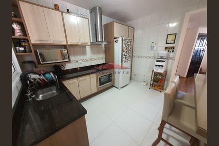 1_photo/94dce50f09.f7384ace7e5ce60c-ATLAS-6c437c5f-6ed0-4acb-8427-6cc9583c9f2e.jpg de casa para alugar com 3 quartos, 115m² em Cajuru, Curitiba