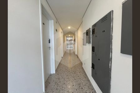 6_photo/94dce511db.daef9fc6abb8b9f6-ATLAS-c2fdf5a4-fd5a-4d2e-a42c-7416290d64a2.jpg de apartamento à venda com 1 quarto, 19m² em Cajuru, Curitiba