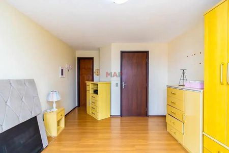 21_photo/94dce51299.8a89dcb0f3fd7f25-ATLAS-e53deaab-56e9-410d-9042-c153ff877195.jpg de casa à venda com 3 quartos, 112m² em Cajuru, Curitiba