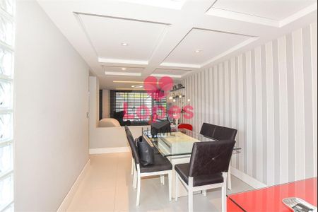 10_photo/94dce512c7.dcaaaf9a7a00eb3d-ATLAS-03ed7c04-5f6e-4d8b-8732-df09a41a8cfd.jpg de casa à venda com 4 quartos, 157m² em Cajuru, Curitiba