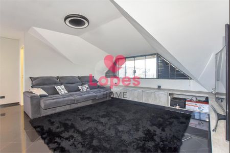 39_photo/94dce512c7.dcaaaf9a7a00eb3d-ATLAS-555df0c8-5ad6-4dfb-8258-fb9a425db8ac.jpg de casa à venda com 4 quartos, 157m² em Cajuru, Curitiba