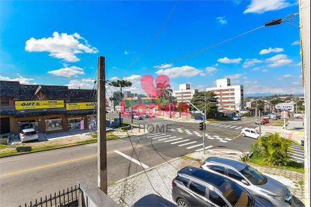 28_photo/94dce512c7.dcaaaf9a7a00eb3d-ATLAS-781eda37-9dce-4a10-9ece-7621e55e9bec.jpg de casa à venda com 4 quartos, 157m² em Cajuru, Curitiba