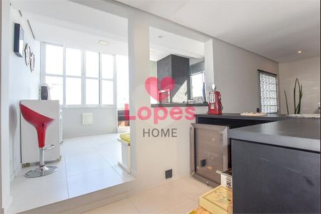 41_photo/94dce512c7.dcaaaf9a7a00eb3d-ATLAS-fd442a75-adfc-42ea-8969-13180654be6d.jpg de casa à venda com 4 quartos, 157m² em Cajuru, Curitiba