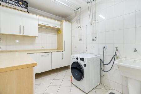 47_photo/94dce515df.2a17df7df6ae08cb-ATLAS-1d354b01-19b9-4b5c-9028-dbf95660df87.jpg de casa à venda com 4 quartos, 272m² em Jardim das Américas, Curitiba