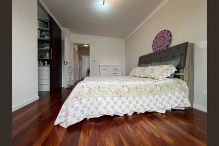 2_photo/94dce515e7.18e6ac91b37a8e88-ATLAS-063e38ef-1be3-4c79-8c75-b15b8de221c7.jpg de casa à venda com 4 quartos, 173m² em Jardim das Américas, Curitiba