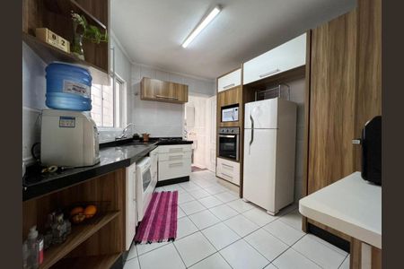 9_photo/94dce515e7.18e6ac91b37a8e88-ATLAS-07f14e21-40c1-4215-a6cc-9ebcf45cc2cf.jpg de casa à venda com 4 quartos, 173m² em Jardim das Américas, Curitiba