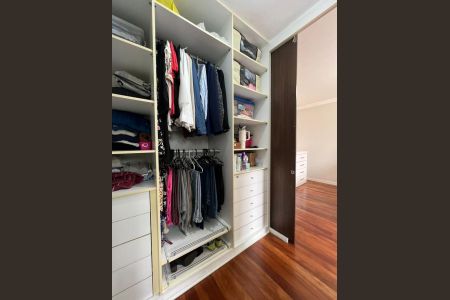 6_photo/94dce515e7.18e6ac91b37a8e88-ATLAS-30045af2-8075-4dfd-ab34-bbb5a237d325.jpg de casa à venda com 4 quartos, 173m² em Jardim das Américas, Curitiba