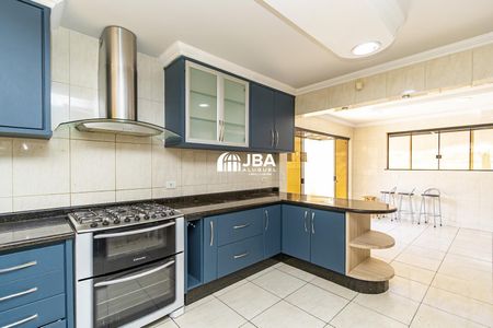 11_photo/94dce515f5.1c5ee5b12bdcf8f7-ATLAS-2983eaad-9dda-4bf5-9fe7-71758fffc5b3.jpg de casa para alugar com 5 quartos, 271m² em Jardim das Américas, Curitiba