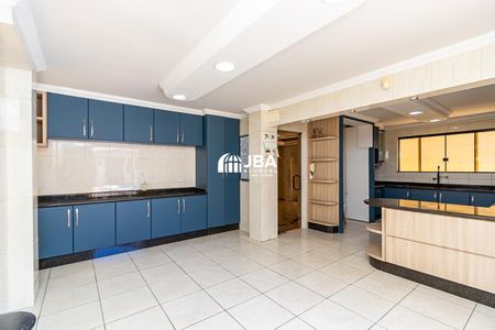 17_photo/94dce515f5.1c5ee5b12bdcf8f7-ATLAS-ca8775f8-be8e-4923-a476-8c4640f93b3f.jpg de casa para alugar com 5 quartos, 271m² em Jardim das Américas, Curitiba