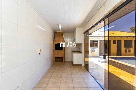 42_photo/94dce515f5.1c5ee5b12bdcf8f7-ATLAS-f87f2cbf-862a-407b-9259-cfee65d913bc.jpg de casa para alugar com 5 quartos, 271m² em Jardim das Américas, Curitiba