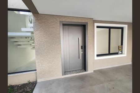 8_photo/94dce515fb.589b6d9b0b411b9f-ATLAS-0de427e8-e88b-4e39-9d30-9c4a1e74229a.jpg de casa à venda com 4 quartos, 216m² em Jardim das Américas, Curitiba