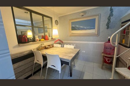 28_photo/94dce51629.958ab4e2955fd321-ATLAS-6448632f-e708-431e-b57b-ccf0a77d0191.jpg de casa à venda com 3 quartos, 177m² em Jardim das Américas, Curitiba