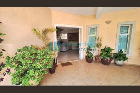 6_photo/94dce51819.203ffe32249db6fb-ATLAS-908c72bd-2814-4555-bc2f-10b9c7f8d07c.jpg de casa à venda com 4 quartos, 337m² em Jardim das Américas, Curitiba