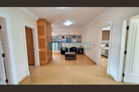 21_photo/94dce51819.203ffe32249db6fb-ATLAS-b0ca3e64-a21f-4414-9820-d7c8ab284ce8.jpg de casa à venda com 4 quartos, 337m² em Jardim das Américas, Curitiba