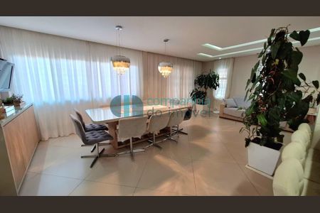 20_photo/94dce51819.203ffe32249db6fb-ATLAS-e2b7d874-5531-4f8b-a835-d28e45250b8d.jpg de casa à venda com 4 quartos, 337m² em Jardim das Américas, Curitiba