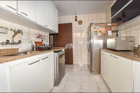 8_photo/94dce519b5.aee49e73b172d5f5-ATLAS-1477edee-db42-460d-a62c-9e01e012c52c.jpg de casa à venda com 4 quartos, 157m² em Jardim das Américas, Curitiba