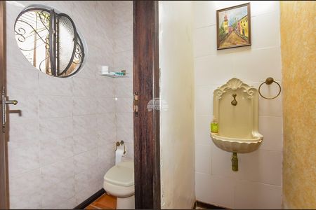 27_photo/94dce519b5.aee49e73b172d5f5-ATLAS-bff6e62f-8c7c-4e0d-b258-e7cce19aca82.jpg de casa à venda com 4 quartos, 157m² em Jardim das Américas, Curitiba