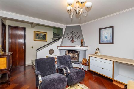 46_photo/94dce51c23.b37fb779aadef412-ATLAS-663c329b-99a8-4836-8d99-96547dc4e481.jpg de casa à venda com 5 quartos, 182m² em Jardim das Américas, Curitiba