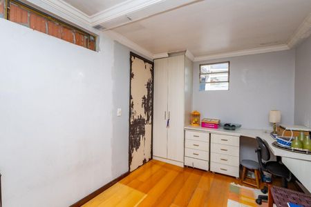 4_photo/94dce51c23.b37fb779aadef412-ATLAS-99dc8a14-754a-47c9-92e9-e4275d19eb1e.jpg de casa à venda com 5 quartos, 182m² em Jardim das Américas, Curitiba