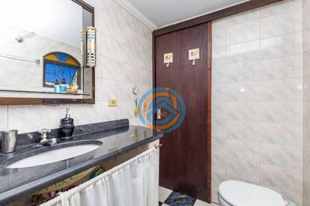 2_photo/94dce51c23.b37fb779aadef412-ATLAS-e16ffe05-2d32-4bc7-b874-3b44196b095c.jpg de casa à venda com 5 quartos, 182m² em Jardim das Américas, Curitiba