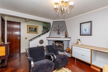 45_photo/94dce51c23.b37fb779aadef412-ATLAS-eb68da2f-b151-4cfe-9355-ac634e61a71e.jpg de casa à venda com 5 quartos, 182m² em Jardim das Américas, Curitiba