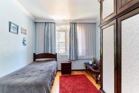 11_photo/94dce51c23.d7ac12836e0fb324-ATLAS-4910a13d-3397-48ec-ad07-8b979d4abedc.jpg de casa à venda com 4 quartos, 182m² em Jardim das Américas, Curitiba